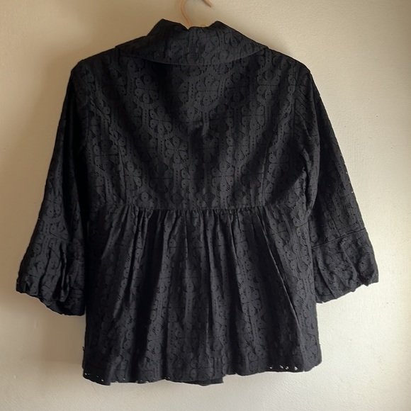 Kensie jacket black with 3 oversized buttons. Eyelet lace. Size small - Picture 2 of 3